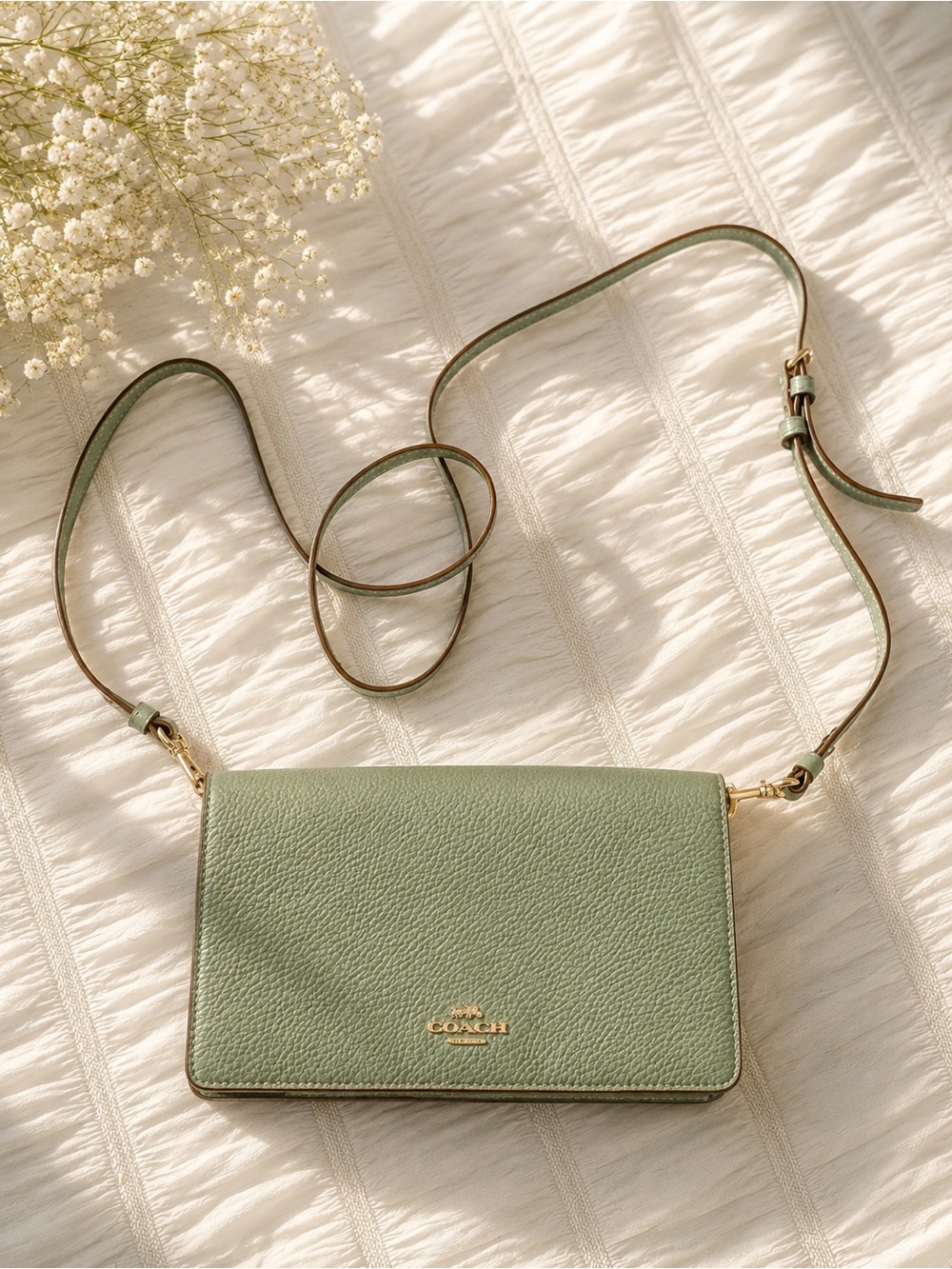 Authentic Coach Crossbody Wallet Purse w/ Removable Strap